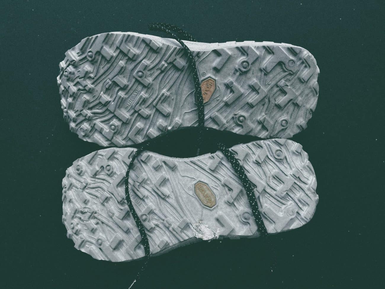 Norda 001a - Borderlands Trail Running shoe soles with laces