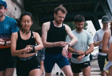 Group of runners in athletic wear - luxury running